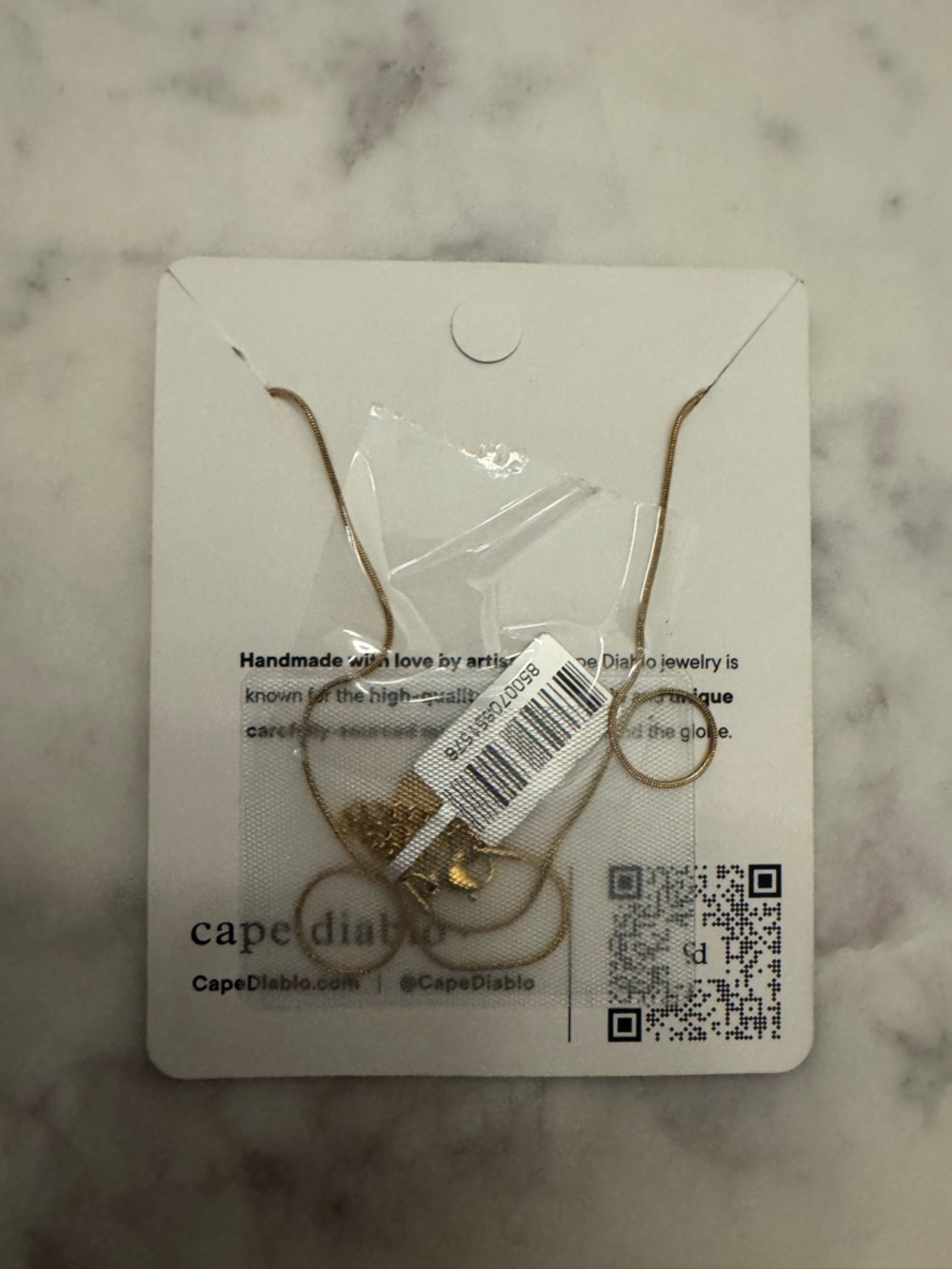 NWT Cape Diablo by Anthropologie Bubble Initial Necklace “P” - Picture 3 of 3